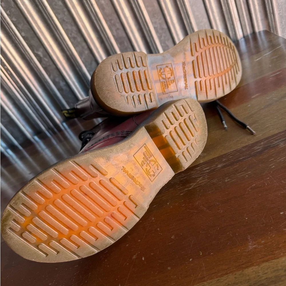 Dr. Martens WOMEN'S 1460 CHERRY RED SMOOTH - RED - Picture 3 of 5